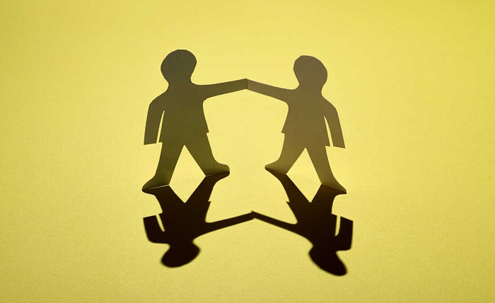 uploadarticle relationship